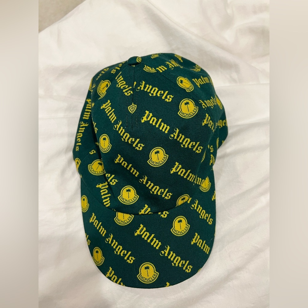 Palm angels x moncler size 8 hat
